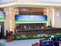 Tanggung Jawab APBD Barru Lindungi Warga Decil 6